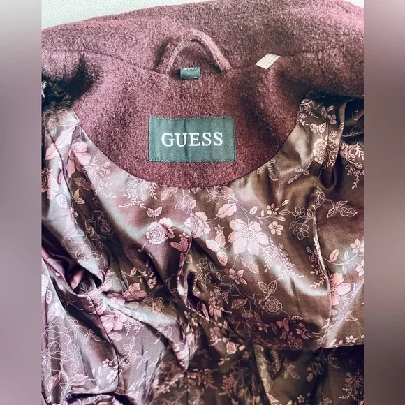 Feminine Military Coat - Picture 6 of 7